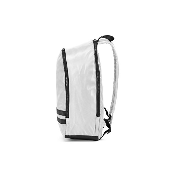 MANCHESTER NOTE. Mochila em 290T poliéster reciclado (100% rPET) em sarja com forro em 210D poliéster reciclado 15" - 92335 - Image 8