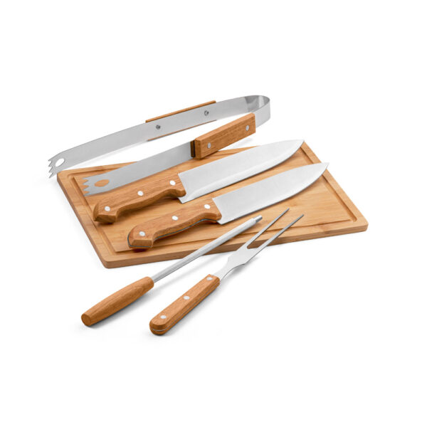 GARLIC KING. Kit churrasco em estojo de 210D e tábua em bambu com 5 utensílios em aço inox e madeira de Seringueira - 94142 - Imagem 3